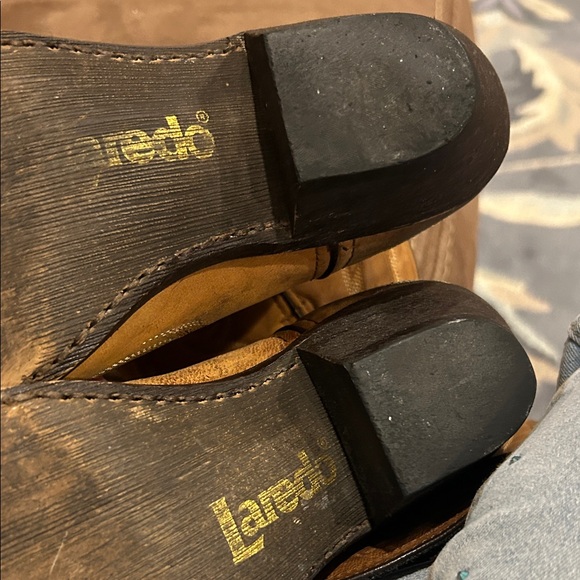 Laredo Tan Leather Cowboy Boots - Picture 2 of 10